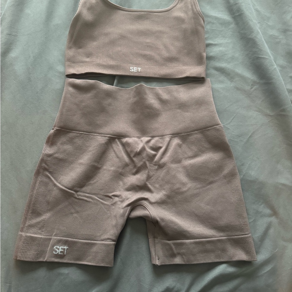 SET Brown Activewear Set